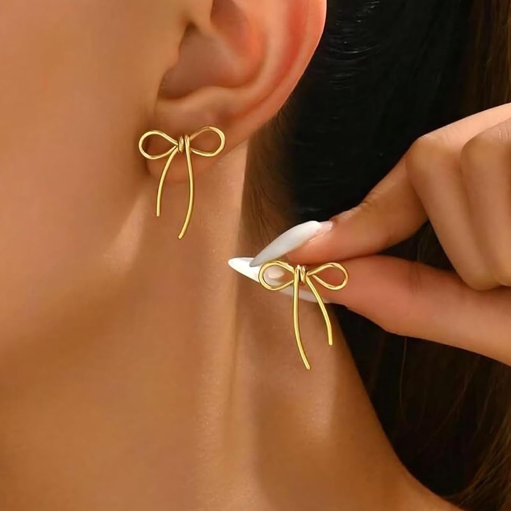 New! Gold Bow Knot Earrings (3039) NWOT